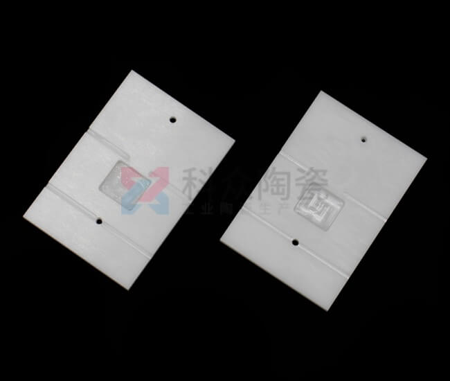 耐磨陶瓷的韌性和強度應(yīng)該怎么提高呢？（圖）