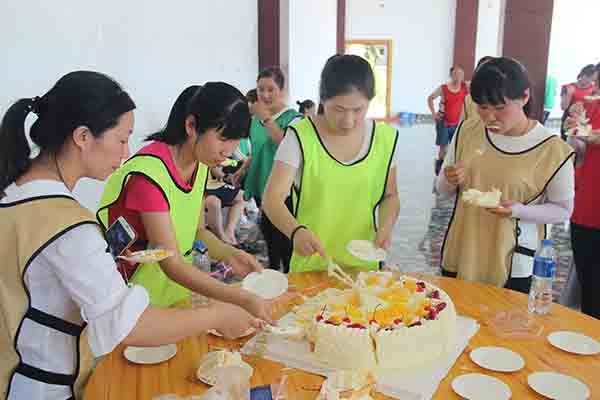 為6、7月生日員工慶生