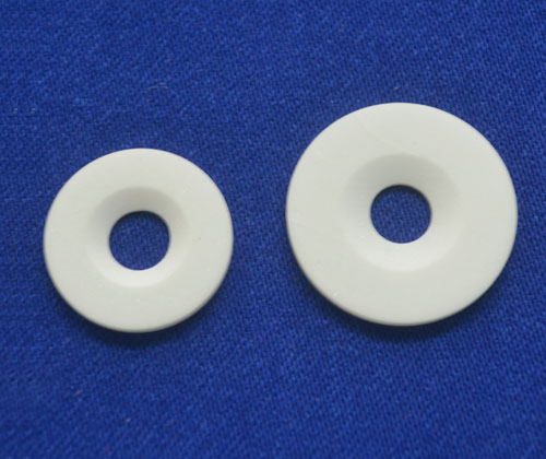 該如何正確選擇高質量標準氧化鋯陶瓷片？